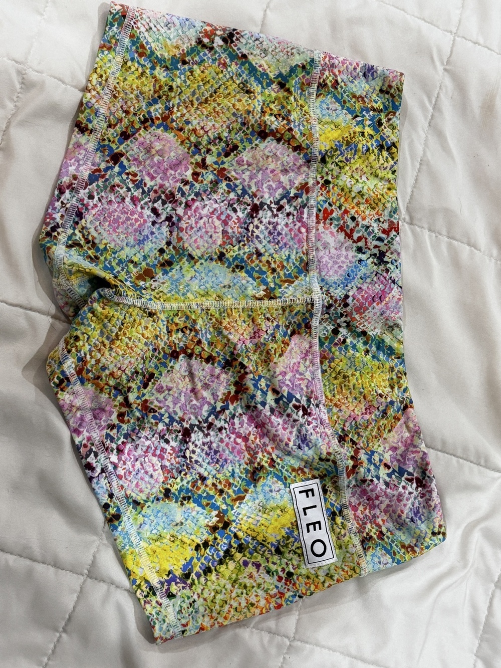 FLEO Rainbow Snakeskin XL